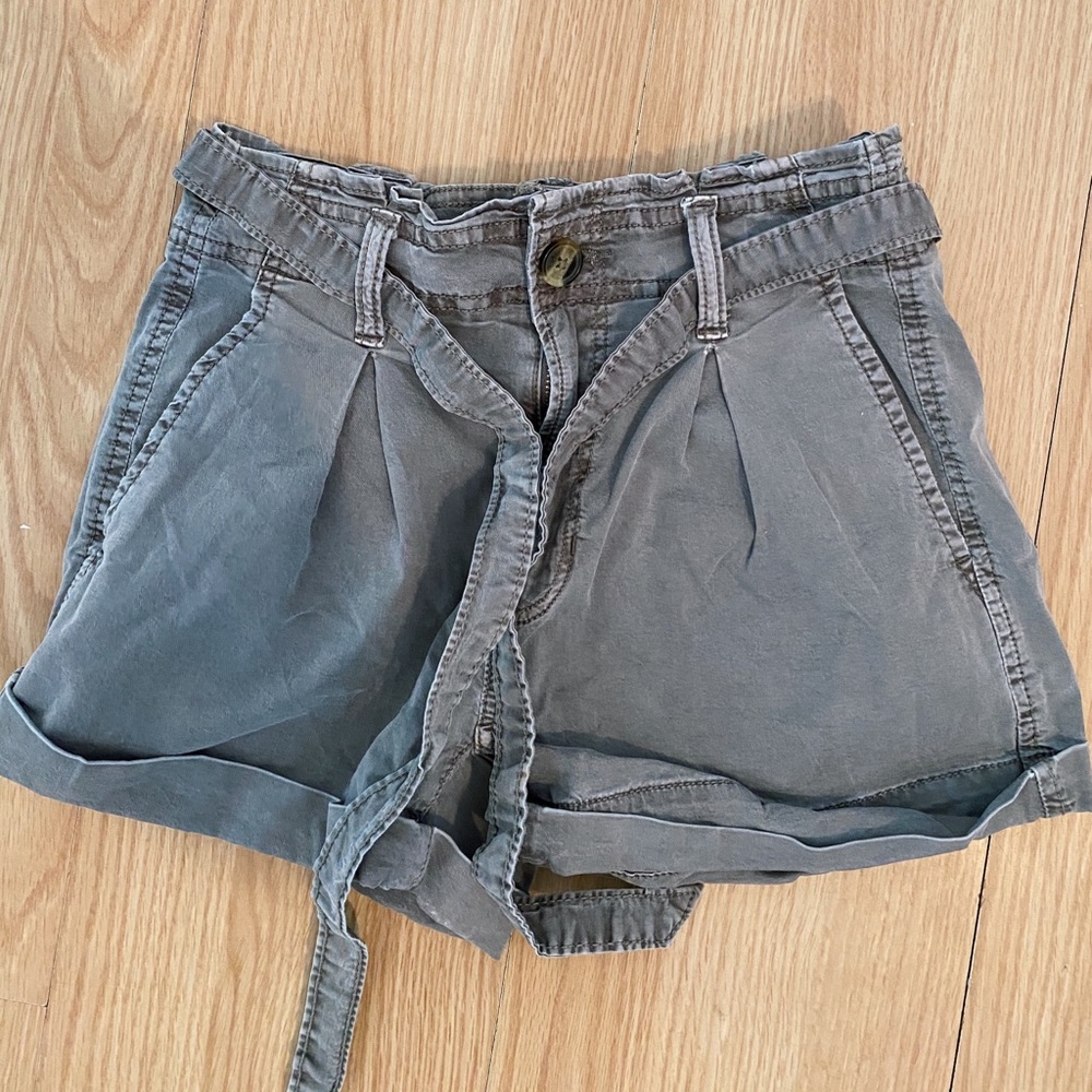 American eagle short (high rise)